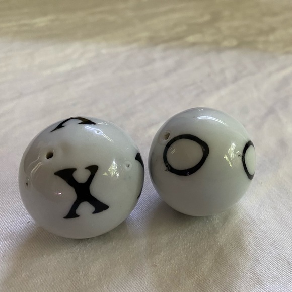 Carpet Balls - Picture 5 of 6